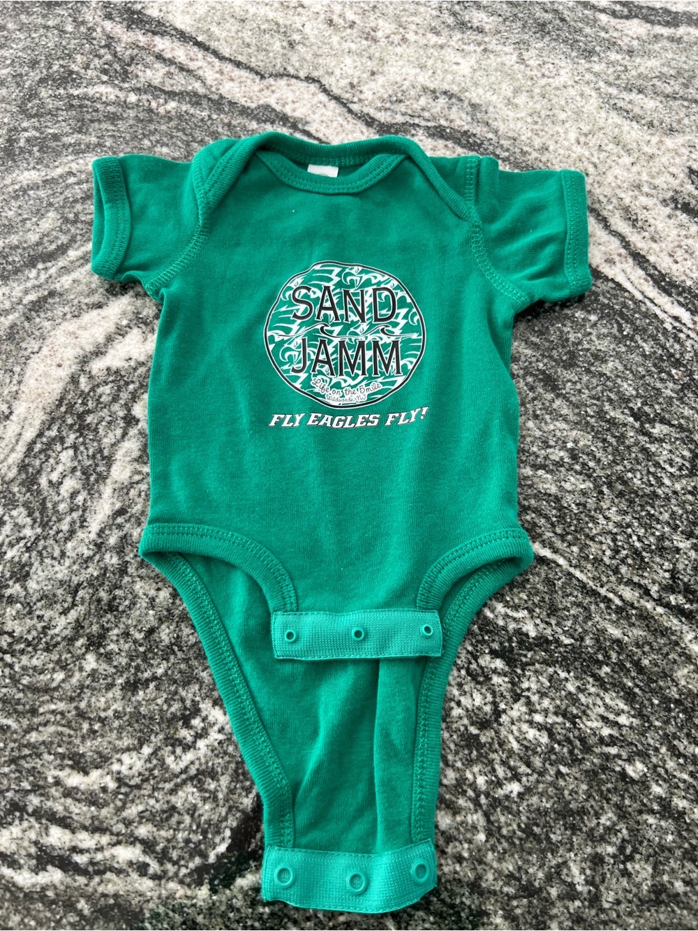 Rabbit Skins Green Philadelphia Eagles Graphic Baby One-Piece Bodysuit